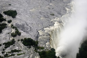День 5. Экскурсия на водопад Виктория. Лицензия CC0 Creative Commons, автор rdshanky